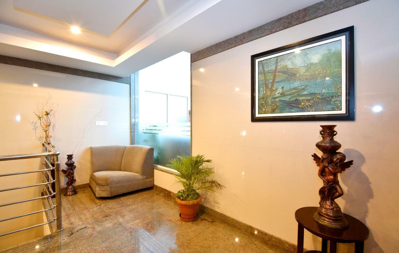 I V Sanctum Hotel Bangalore Exterior photo
